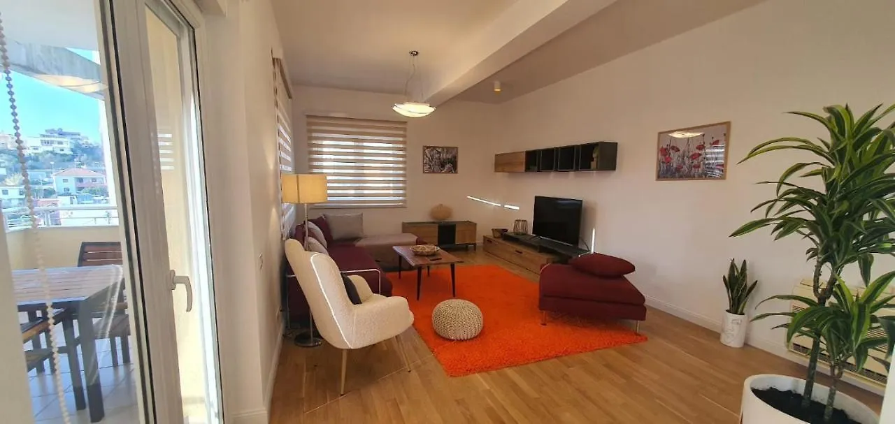 Luxury Gated Comunity Apartament Apartment Tirana
